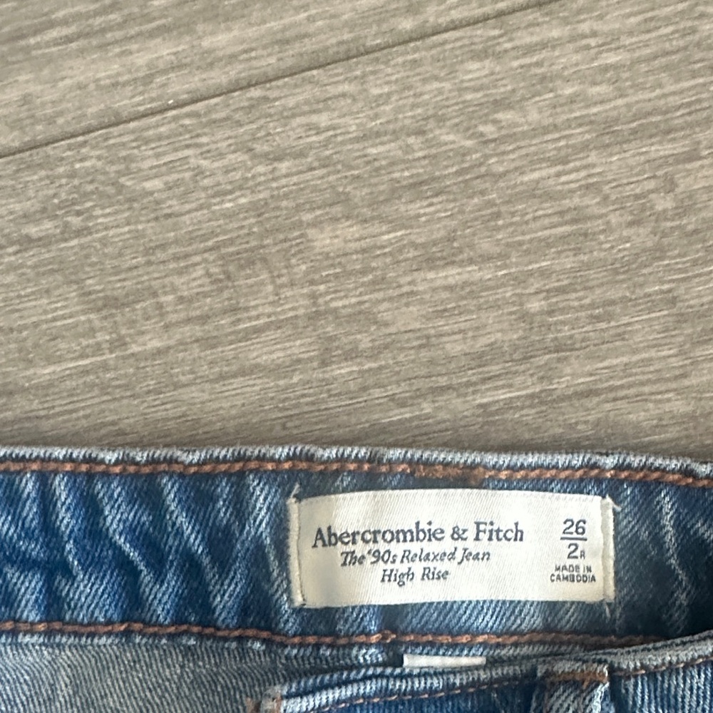 Abercrombie & Fitch High Rise Blue Jeans - Picture 2 of 4